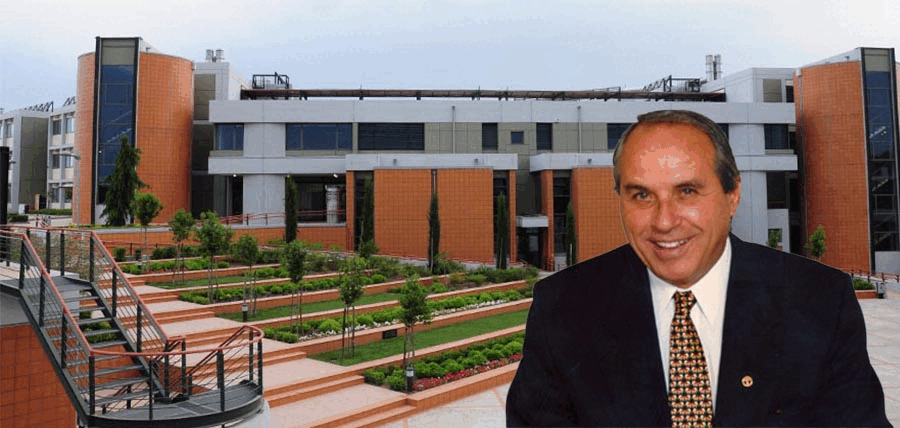 Πανεπιστήμιο Θεσσαλίας: Τελετή αναγόρευσης του Καθηγητή Π. Σουκάκου cover image